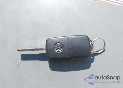 2014 Volkswagen Beetle 1.8T из США, поврежденный, VIN 3VW507AT7EM818656